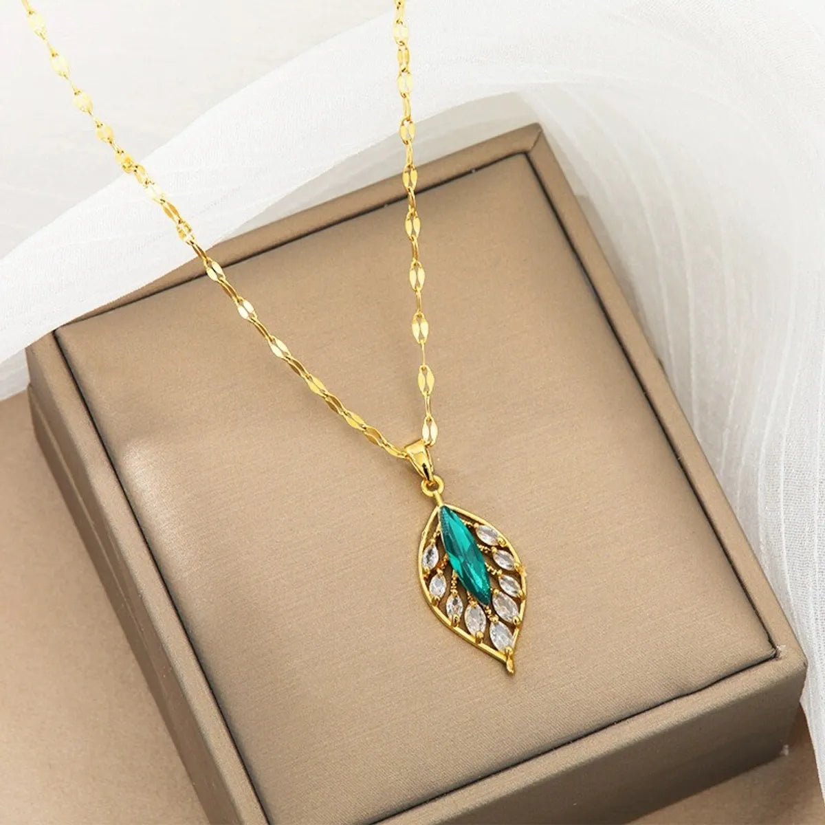 Titanium Steel Copper 18K Gold Plated IG Style Shiny Hollow Out Inlay Leaves Zircon Pendant Necklace