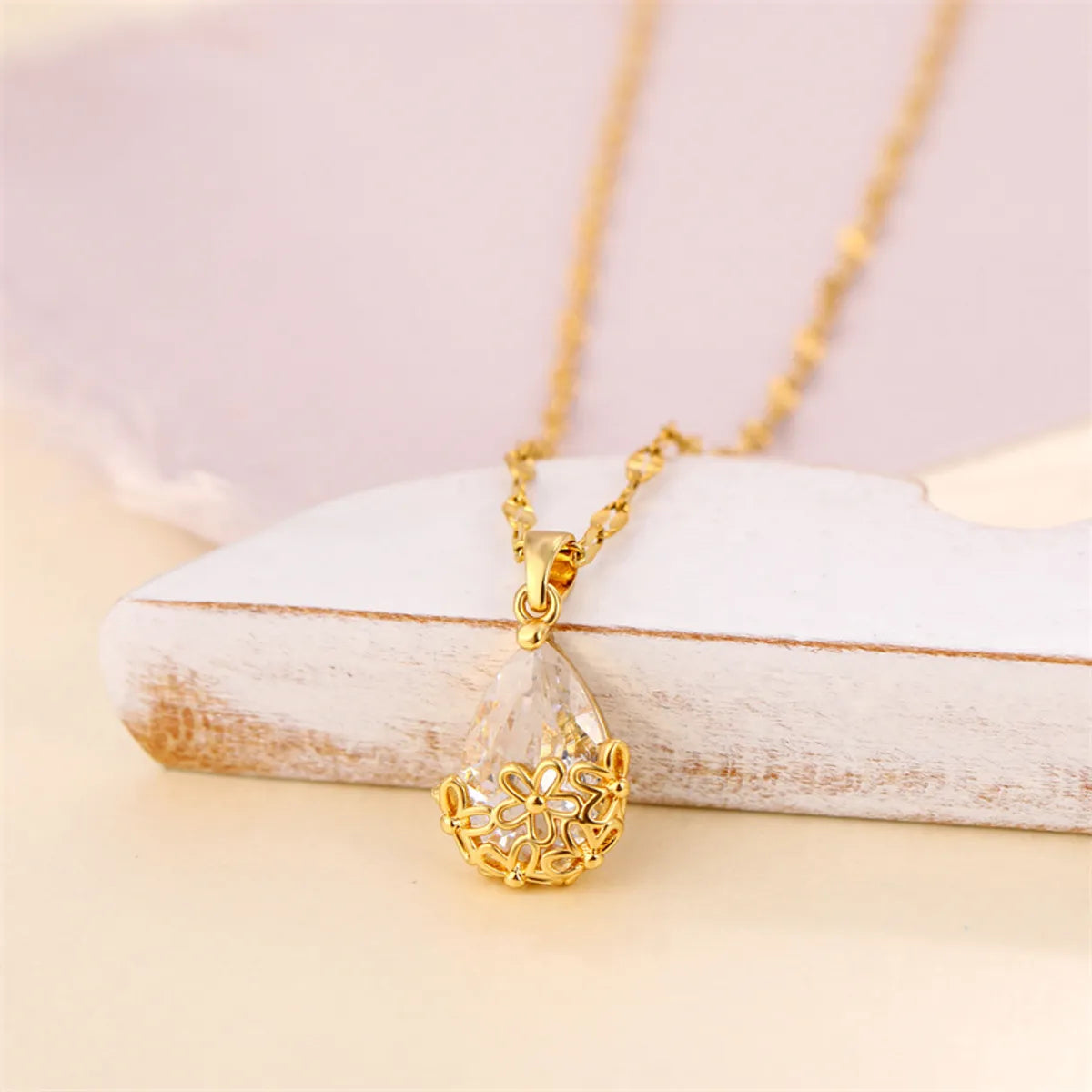 Copper Titanium Steel 18K Gold Plated Simple Style Inlay Water Droplets Zircon Pendant Necklace