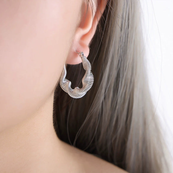 Titanium Steel Cshaped Retro Hollow Earrings With Geometric Design And Electroplating Treatment