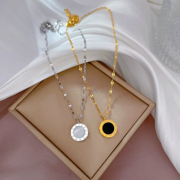 Titanium Steel Doublesided Fritillaria Furnace Real Gold Electroplated Cartoon Geometric Female Necklace