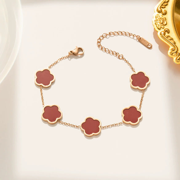 Titanium Steel Fiveleaf Clover Flower Plum Pendant Clavicle Chain For Women With Vacuum Furnace Electroplating