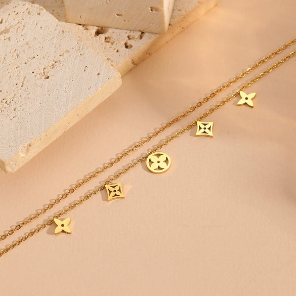 Titanium Steel Flower Pendant Bracelet Electroplated Cartoon Style For Women