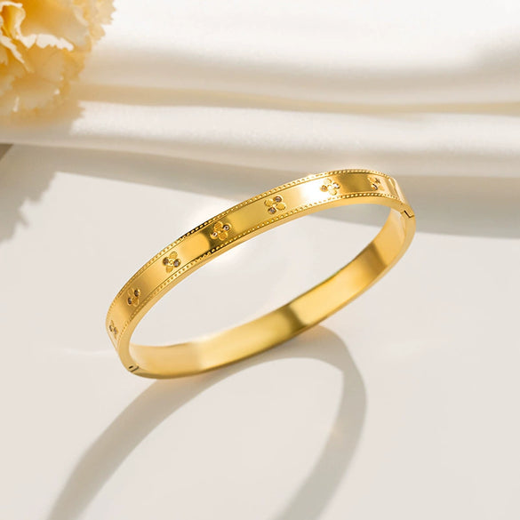 Titanium Steel Fourleaf Clover Electroplated Women's Light Luxury Minimalist Bracelet