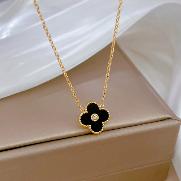 Titanium Steel Fritillaria Fourleaf Flower Normcore Style Electroplated Unisex Necklace With Geometric Pattern