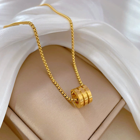 Titanium Steel Geometric Electroplated Threering Minimalistic Fashion Necklace For Unisex