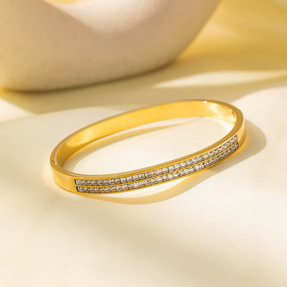 Titanium Steel Geometric Girls Bracelet With Real Gold Electroplating