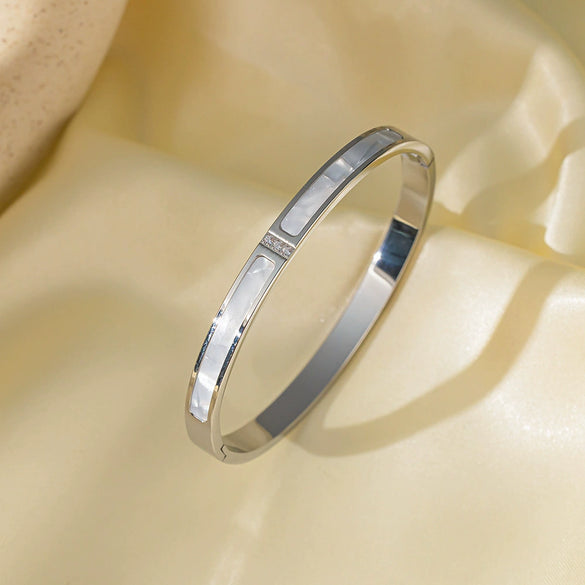Titanium Steel Geometric Girls Bracelet With Real Gold Electroplating