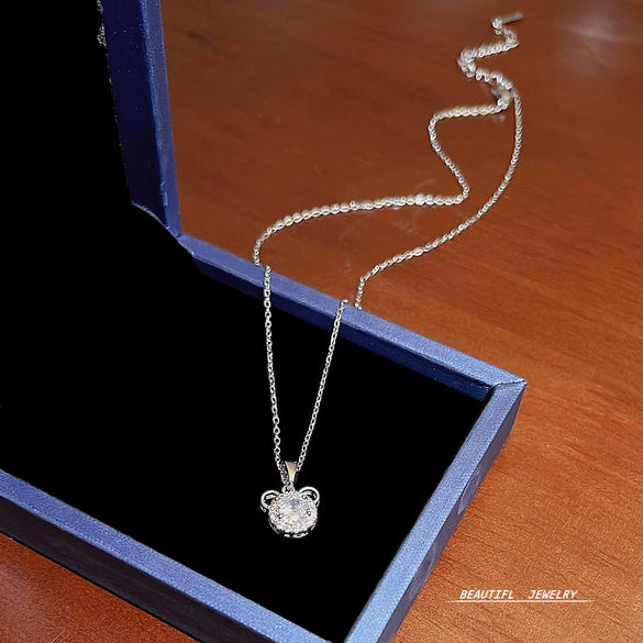 Titanium Steel Geometric Inlaid Zircon Women's Light Luxury Pendant Necklace