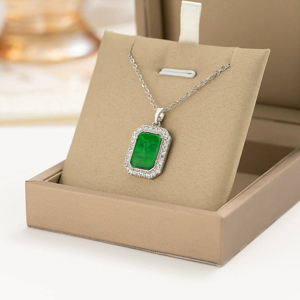 Titanium Steel Geometric Small Square Women's Necklace With Diamond Design
