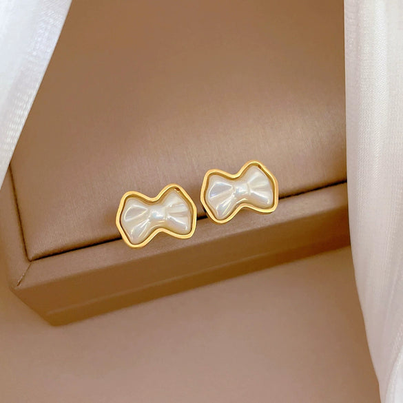 Titanium Steel Geometric Specialshaped Pearl Minimalist Style Electroplated Earrings For Women And Men