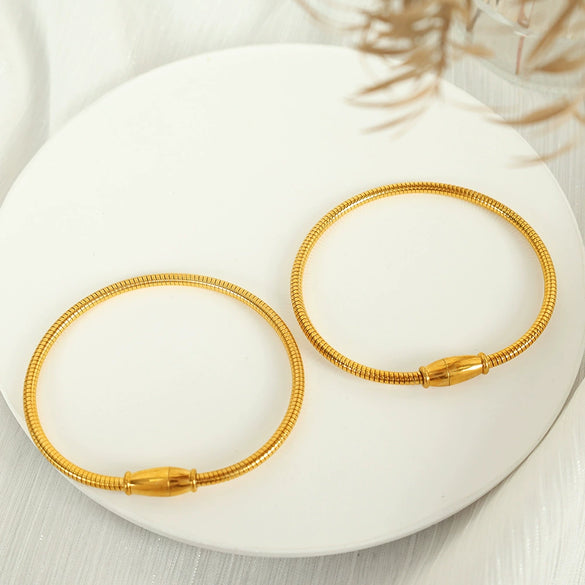 316L Stainless Steel Geometric Spring Snake Chain Magnetic Suction Elastic Women's Bracelet With Electroplating
