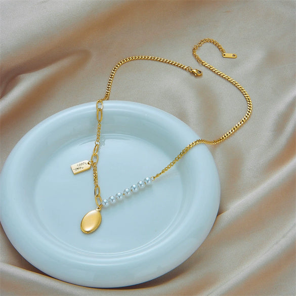 Titanium Steel Geometric Square Pendant Electroplated Clavicle Chain Necklace For Women