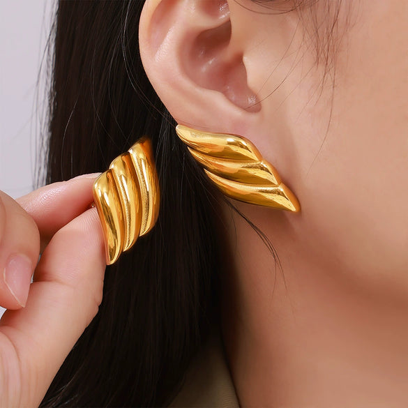 316L Stainless Steel Geometric Square Wings Shaped Earrings Electroplated 18K Gold Light Luxury Fashion