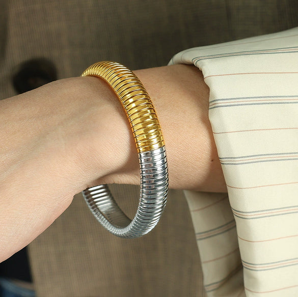 316L Stainless Steel Geometric Style Electroplated Wide Surface Elastic Snake Bone Bracelet