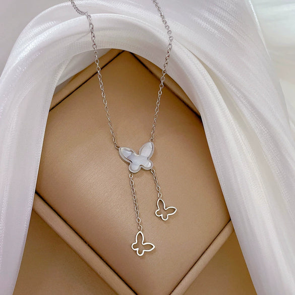 Titanium Steel Geometric Style Electroplated Women's And Unisex Clavicle Necklace With Fritillaria Butterfly Design