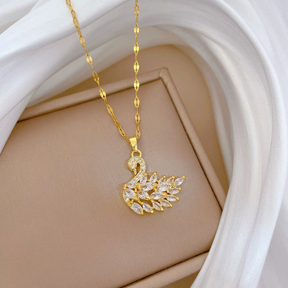 Titanium Steel Geometric Swan Women's Clavicle Chain Necklace With Diamond Pendant
