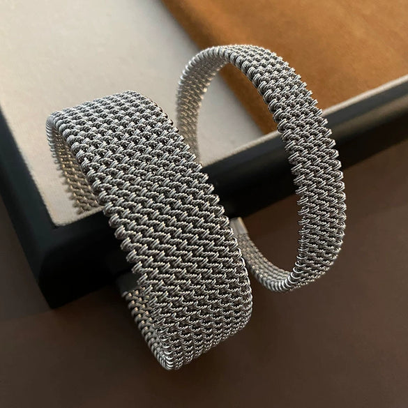 Titanium Steel Geometric Weaving Ring Opening Bracelet For Female With Simple Light Luxury Temperament And Niche Design