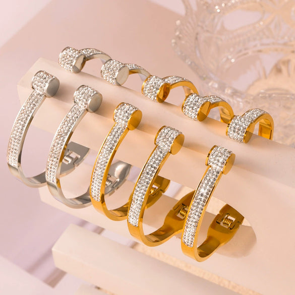 Titanium Steel Gold Plated Light Luxury Snake Head Pendant Elastic Bracelet With Ochain Set