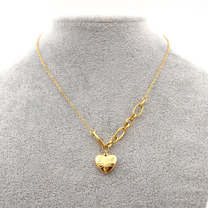 Titanium Steel Gold Plated Simple Style Heart Shape Sweater Chain Necklace