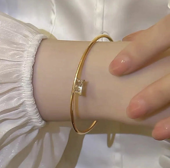 Simple Style Solid Color 304 Stainless Steel Titanium Steel 18K Gold Plated Artificial Rhinestones Bangle In Bulk