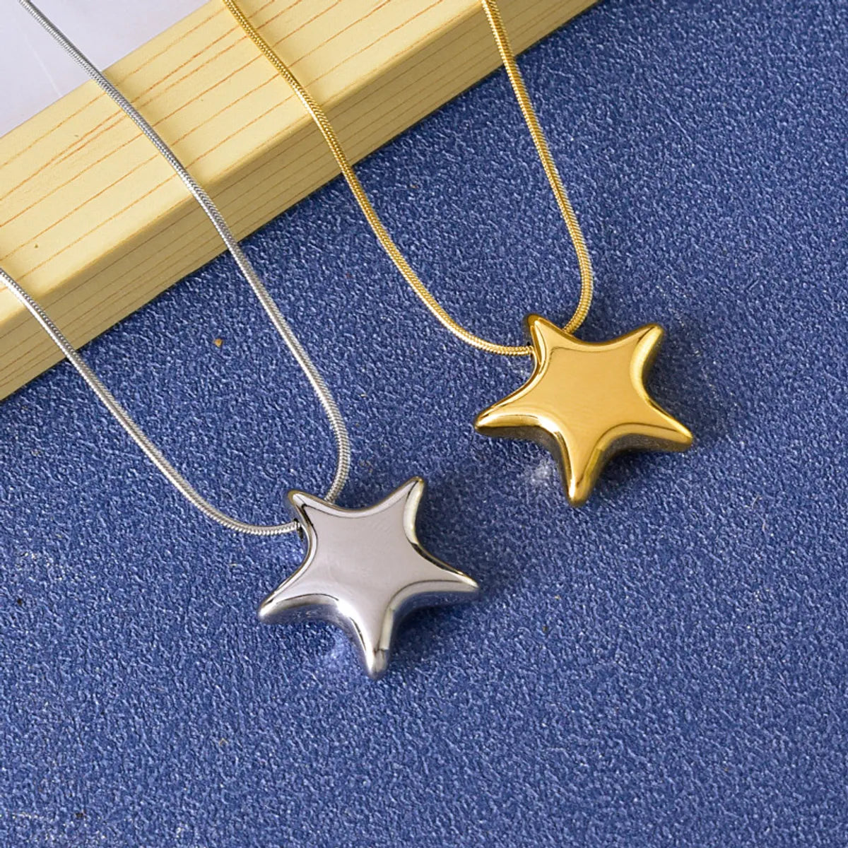 304 Stainless Steel 18K Gold Plated Simple Style Plating Star Pendant Necklace