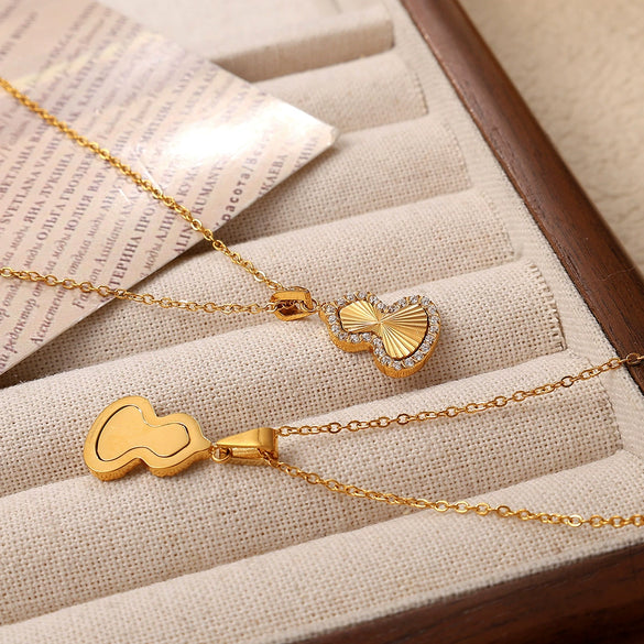 316L Stainless Steel Gourd Pendant Necklace With Flower Design For Women Electroplated Light Luxury Style
