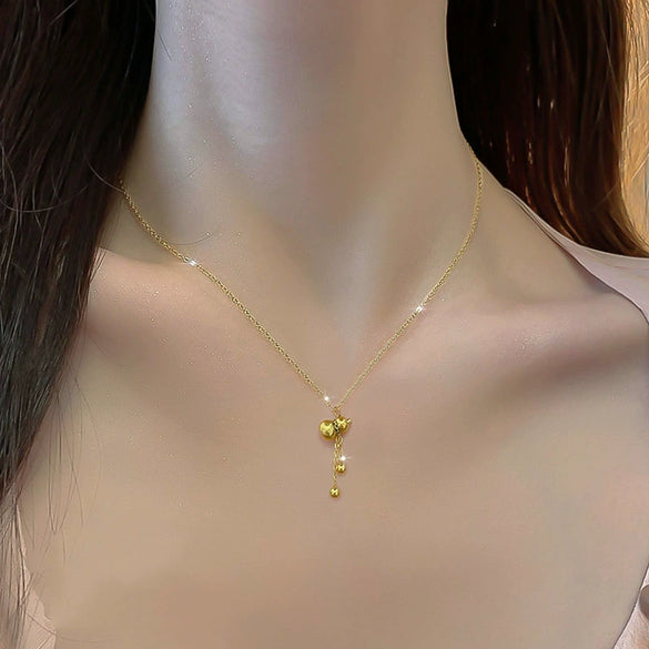 Titanium Steel Gourd Shaped Women's Necklace With Geometric Pattern And Diamond Design