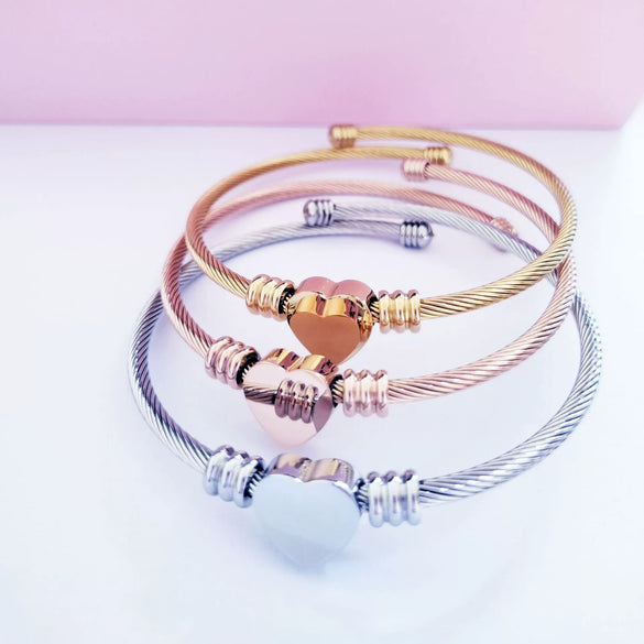 Titanium Steel Handmade Peach Heart Adjustable Wire Rope Bracelet