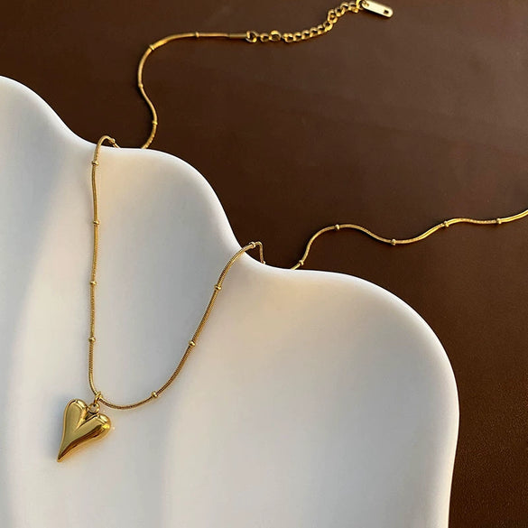 Titanium Steel Heart Pattern Snake Bone Ball Chain Necklace For Women Light Luxury Niche Design Electroplated
