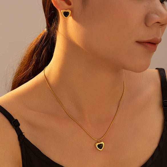 Titanium Steel Heart Shape Retro Minimalist Electroplated Necklace And Earrings For Women