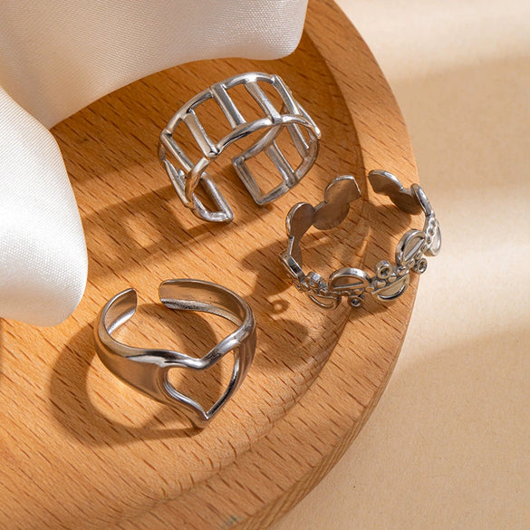 Titanium Steel Heart Shaped Geometric Ring With Electroplating For Female And Unisex Style