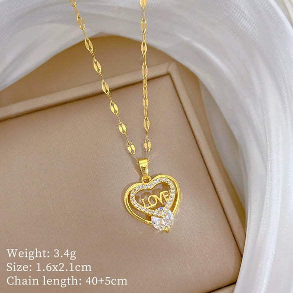 Titanium Steel Heartshaped Clavicle Chain With Copper Pendant And Geometric Pattern And Diamond Design