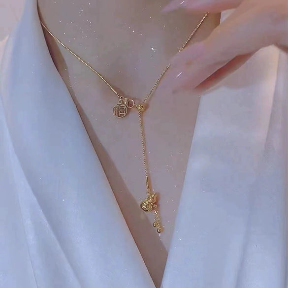 Titanium Steel Jewelry Pendant Bracelet Necklace Ear Clip Accessories With Four Leaf Clover Butterfly Geometric Pattern Electroplated For Women