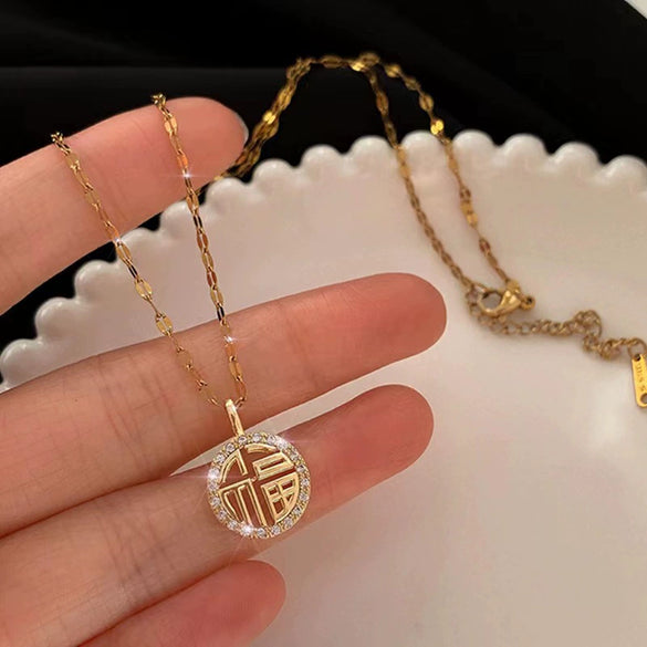 Titanium Steel Jewelry Pendant Bracelet Necklace Ear Clip Accessories With Four Leaf Clover Butterfly Geometric Pattern Electroplated For Women