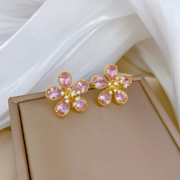 Titanium Steel Jewelry Set With Geometric Pattern Electroplated For Women Light Luxury Five Leaf Flower Design