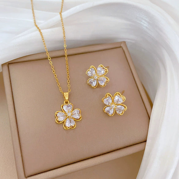 Titanium Steel Jewelry Set With Geometric Pattern For Women Light Luxury Electroplated Four Leaf Flower Design