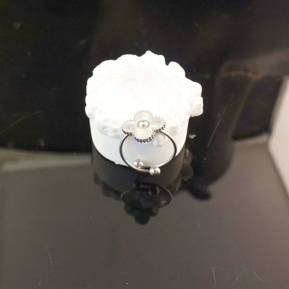 Titanium Steel Jewelry Set With Laser Clover And Plant Flowers Pattern Electroplating Treatment For Women