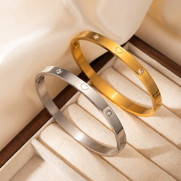 Titanium Steel Light Luxury Geometric Love Heart Electroplated Women's Bracelet