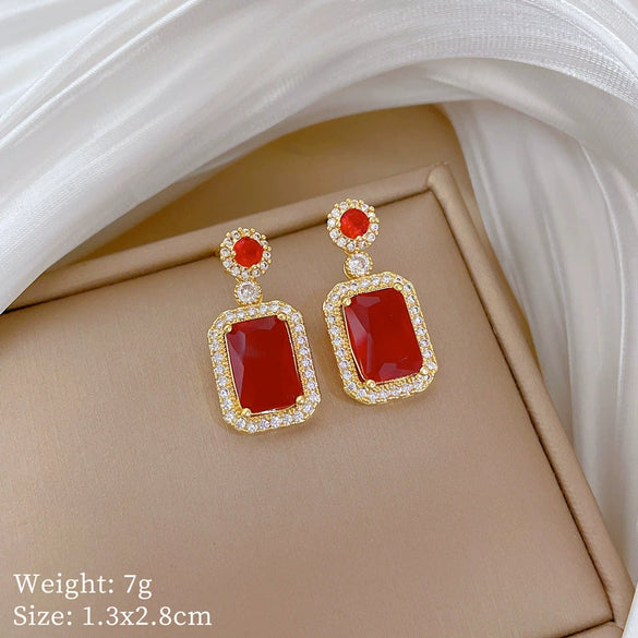 Titanium Steel Microinlaid Jewelry Set With Geometric Pattern And Electroplating Treatment For Women