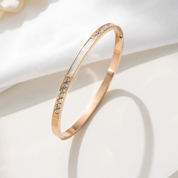 Titanium Steel Minimalist Polishing Women's Dot Diamond Bracelet