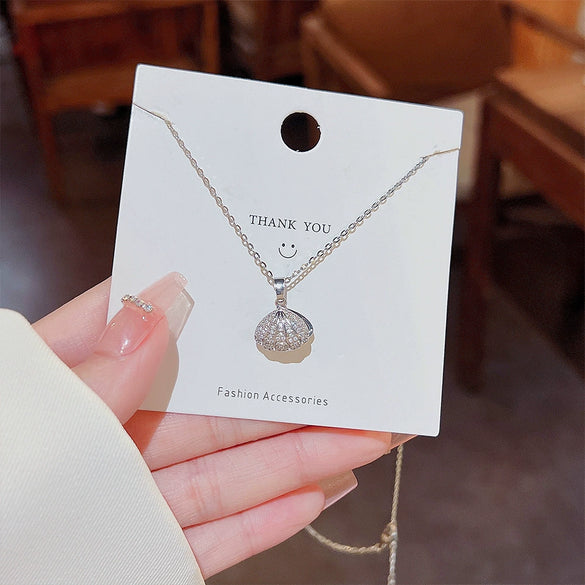 Titanium Steel Necklace Light Luxury Geometric Shell Pendant Fashion Accessories