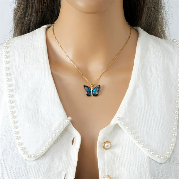 Titanium Steel O Chain Necklace For Women With Gold Plated Mixed Gemstone Inlay Simulation Butterfly Pendant In Light Luxury Style And Electroplating Treatment