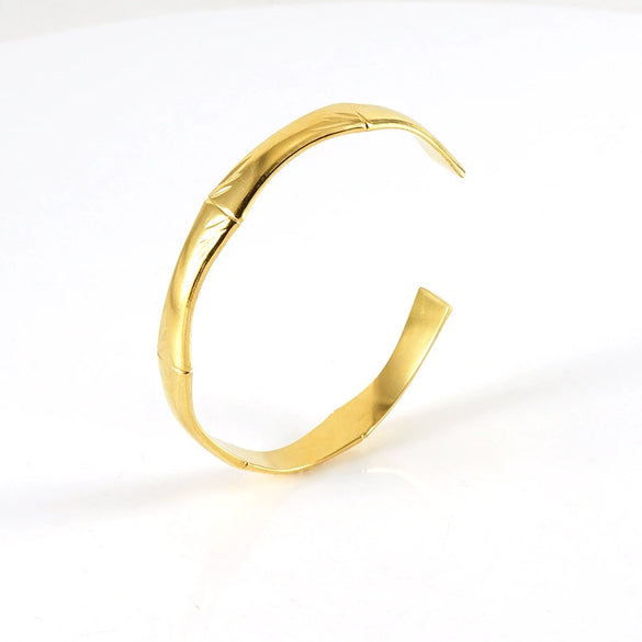 Titanium Steel Opening Adjustable Bracelet With Electroplating Treatment Natural Style