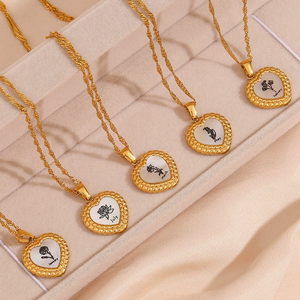 Titanium Steel Peach Heart And Flower Necklace For Women With High Color Retention 18K Gold Plated