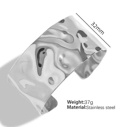 Titanium Steel Retro Exaggerated Flower Plating Bangle