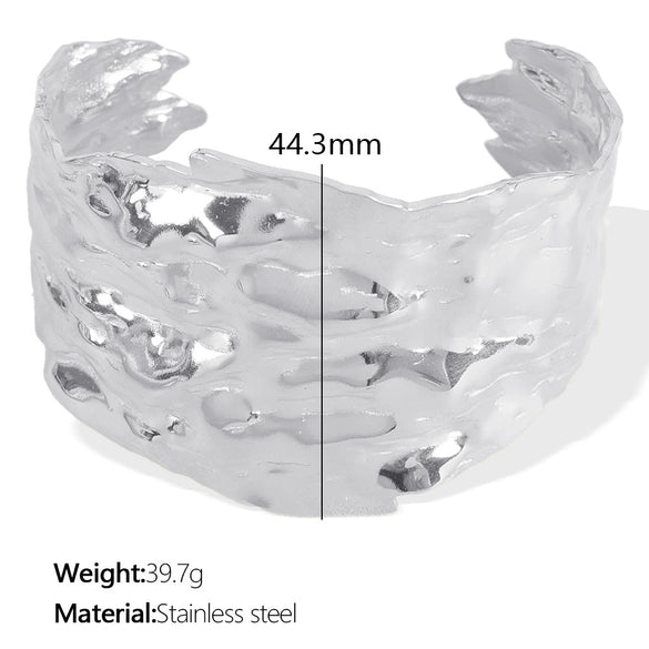316L Stainless Steel Retro Floral Hollow Wide Bracelet With Heavy Metal Pattern And Golden Butterfly Life Tree Design Electroplated