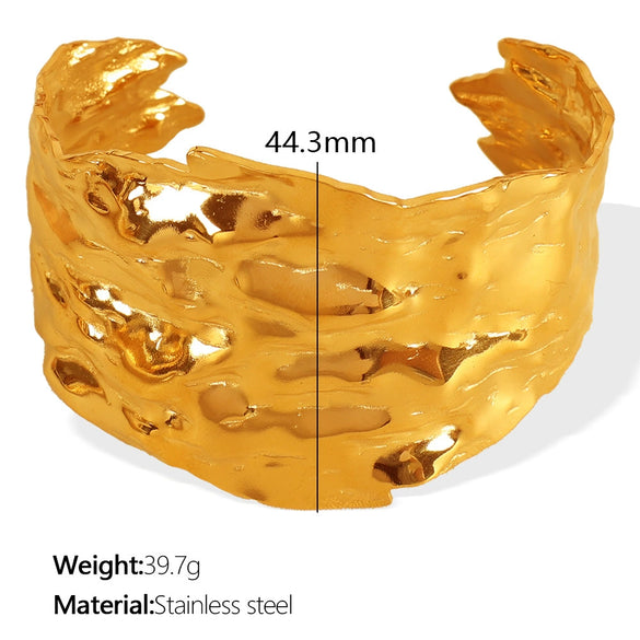316L Stainless Steel Retro Floral Hollow Wide Bracelet With Heavy Metal Pattern And Golden Butterfly Life Tree Design Electroplated