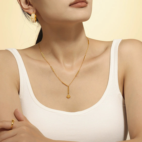 Titanium Steel Rhinestones Geometric Light Luxury Women's Pendant Necklace