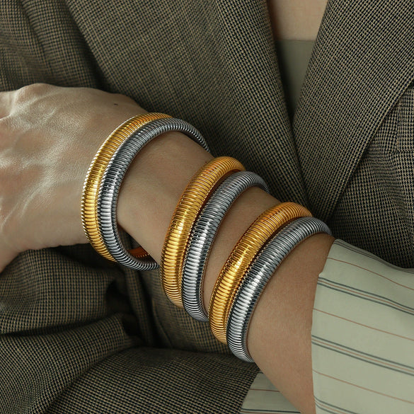 316L Stainless Steel Round Elastic Ring Bracelet With Retro Striped And Dragon Scale Pattern Electroplated For Women Fashionable And Trendy