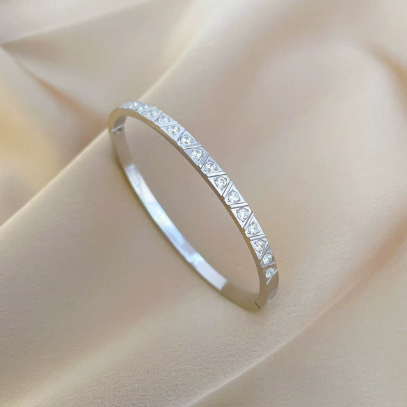 Titanium Steel Round Zircon Minimalist Retro Electroplated Bracelet